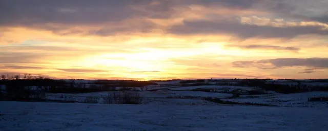 Winter sunset over the prairie near Marsden